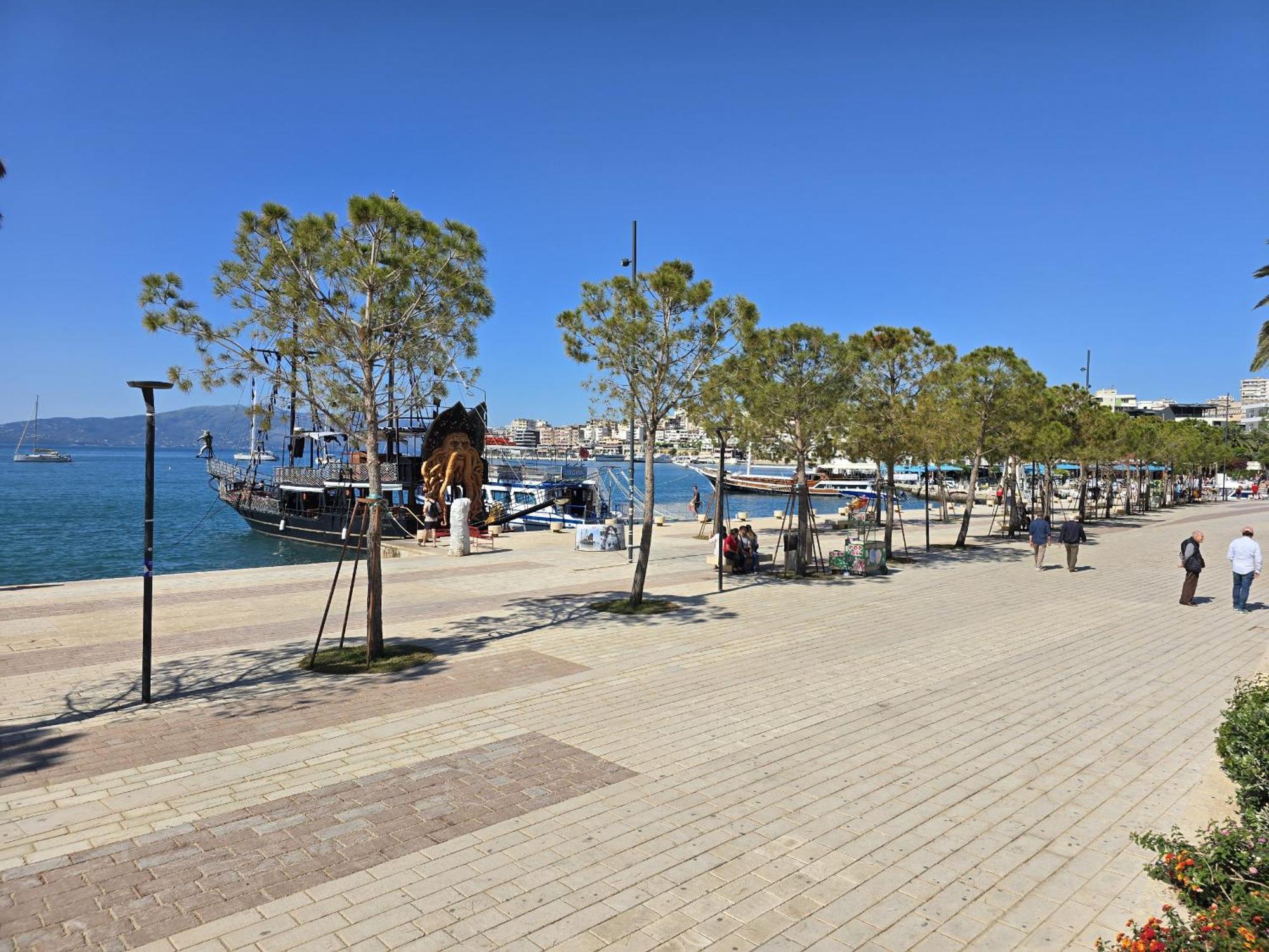 Saint Tropez Apartment Sarandë エクステリア 写真