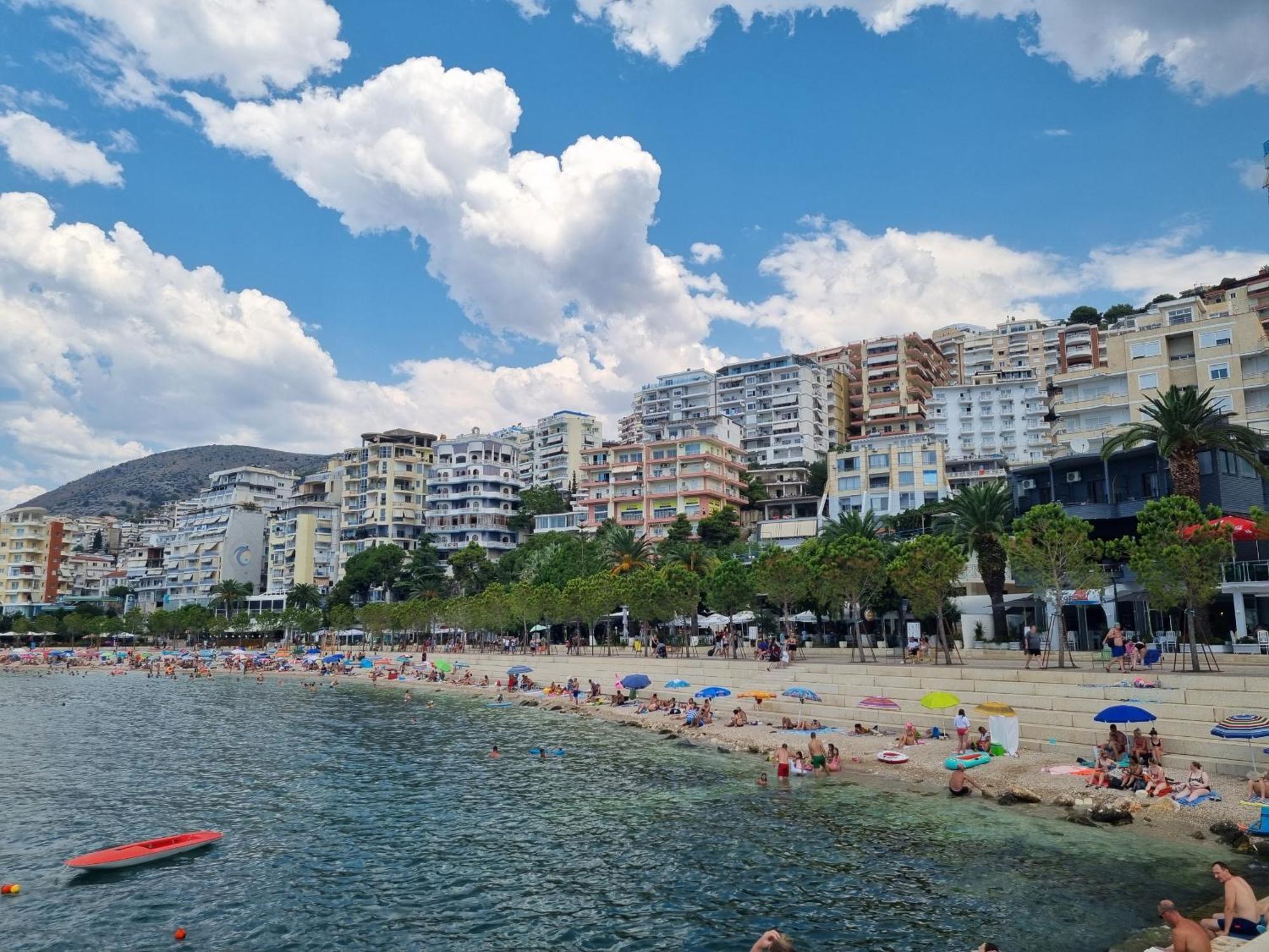 Saint Tropez Apartment Sarandë エクステリア 写真