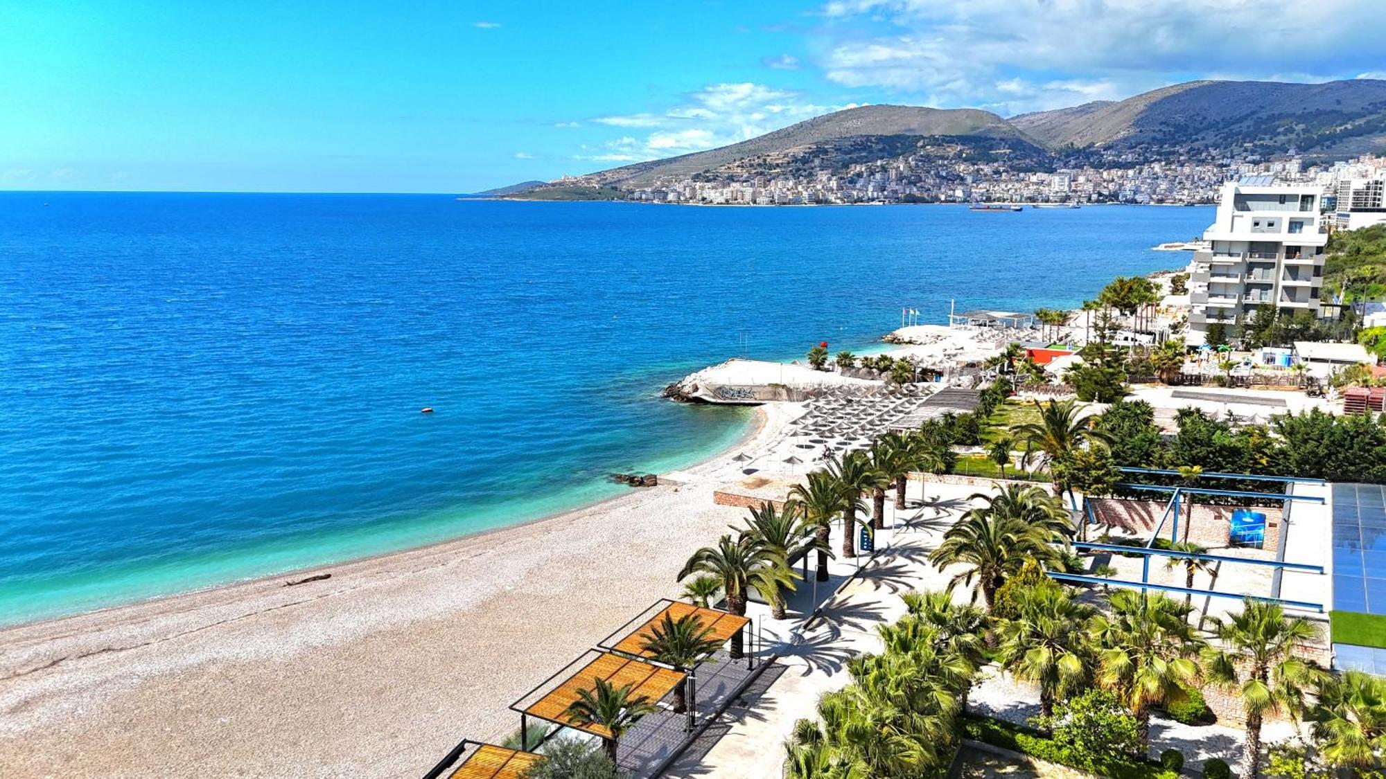 Saint Tropez Apartment Sarandë エクステリア 写真